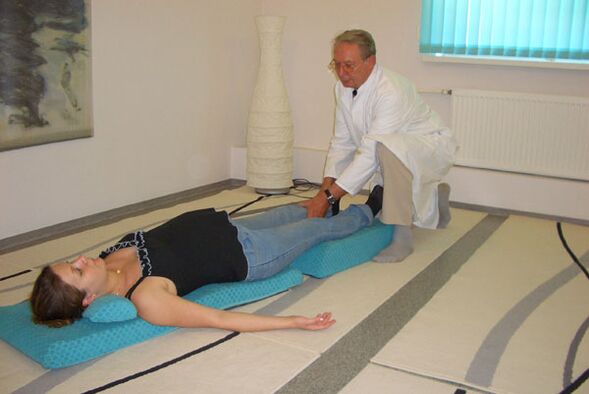 Terapia de detenzor para osteocondrose cervical