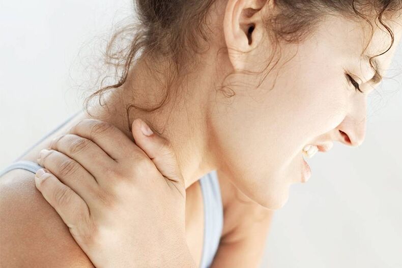 Dor na zona do pescozo debido á osteocondrose